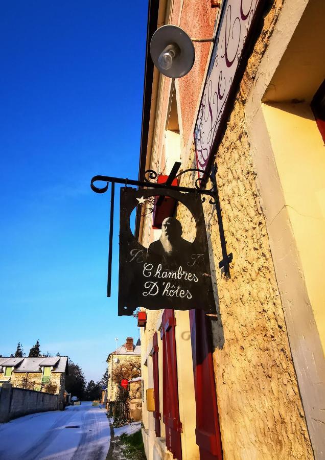 Le Coin Des Artistes Bed & Breakfast Giverny Bagian luar foto