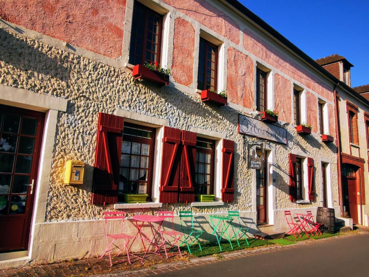 Le Coin Des Artistes Bed & Breakfast Giverny Bagian luar foto