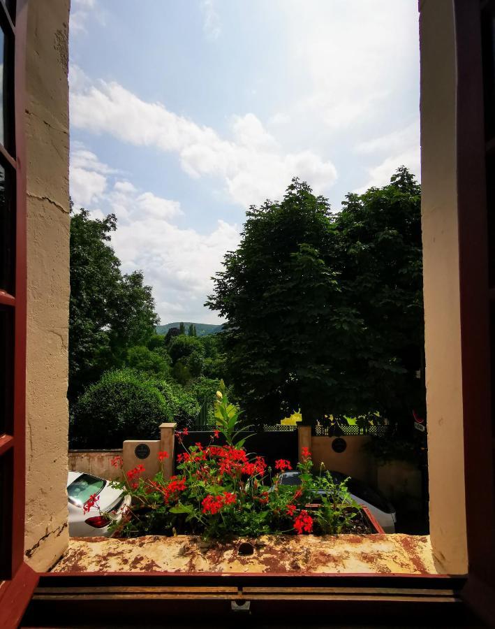 Le Coin Des Artistes Bed & Breakfast Giverny Bagian luar foto