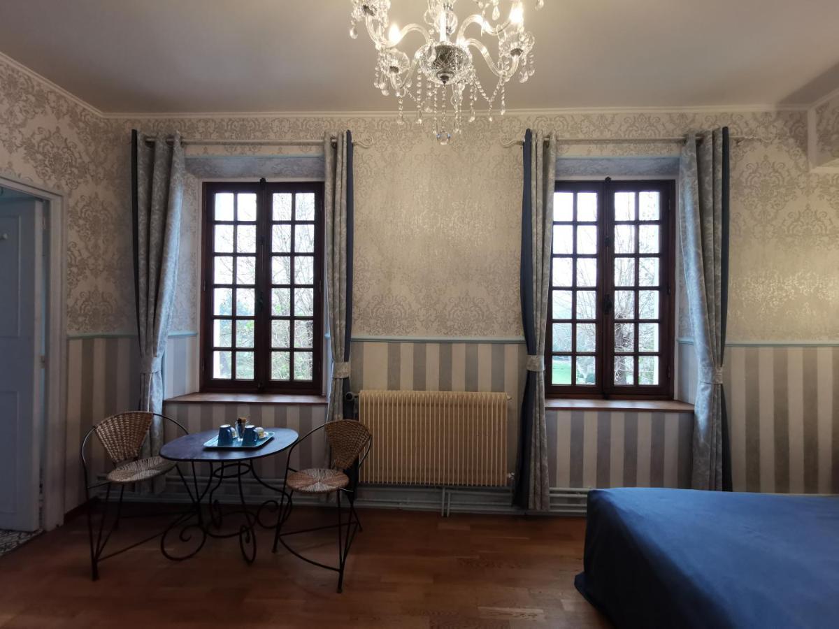Le Coin Des Artistes Bed & Breakfast Giverny Bagian luar foto