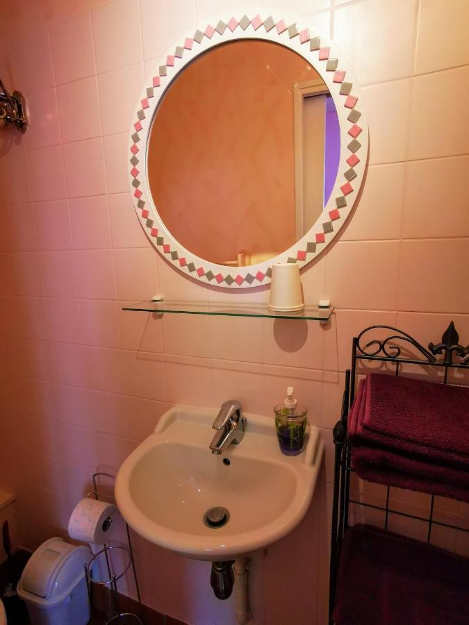 Le Coin Des Artistes Bed & Breakfast Giverny Ruang foto