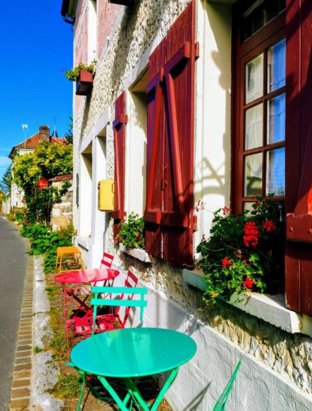 Le Coin Des Artistes Bed & Breakfast Giverny Bagian luar foto