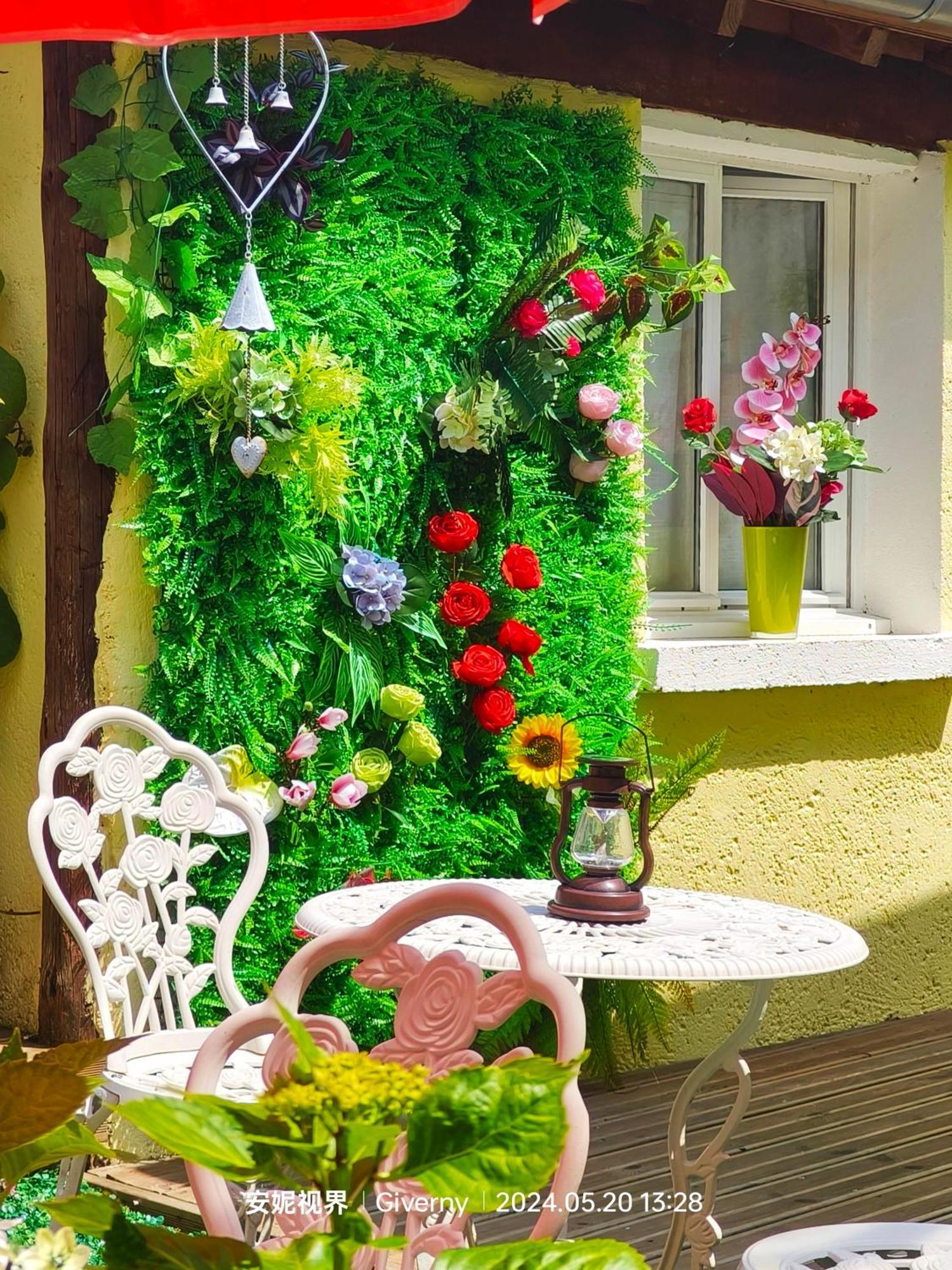 Le Coin Des Artistes Bed & Breakfast Giverny Bagian luar foto