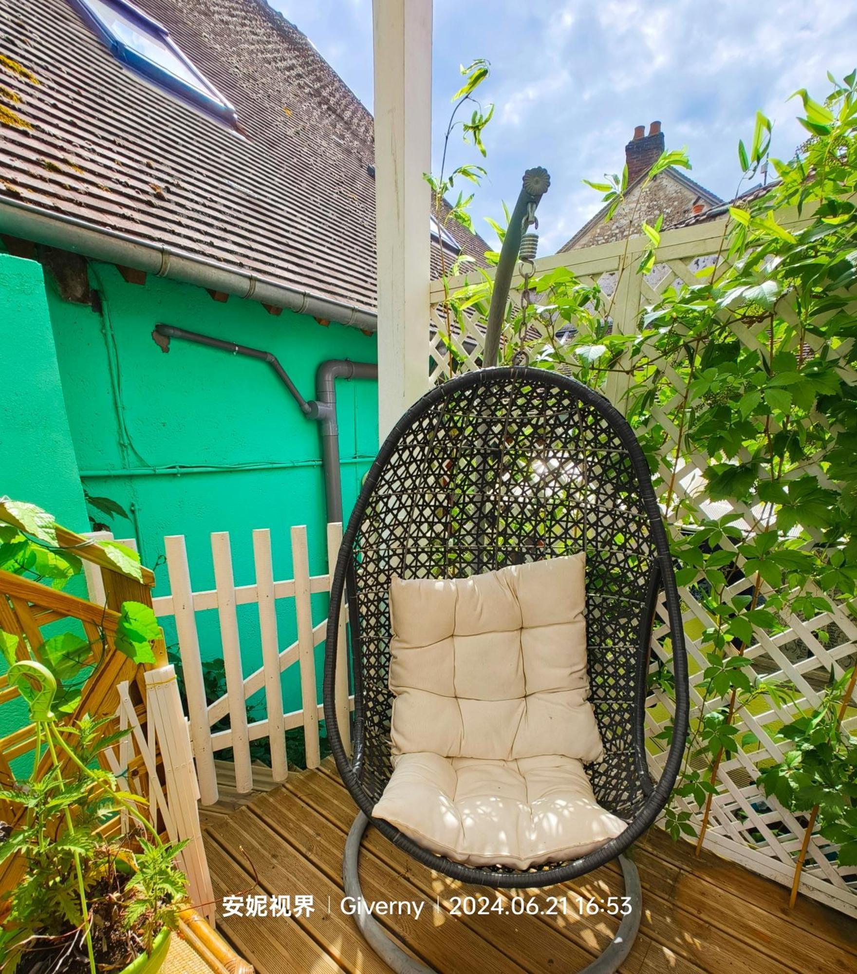 Le Coin Des Artistes Bed & Breakfast Giverny Bagian luar foto