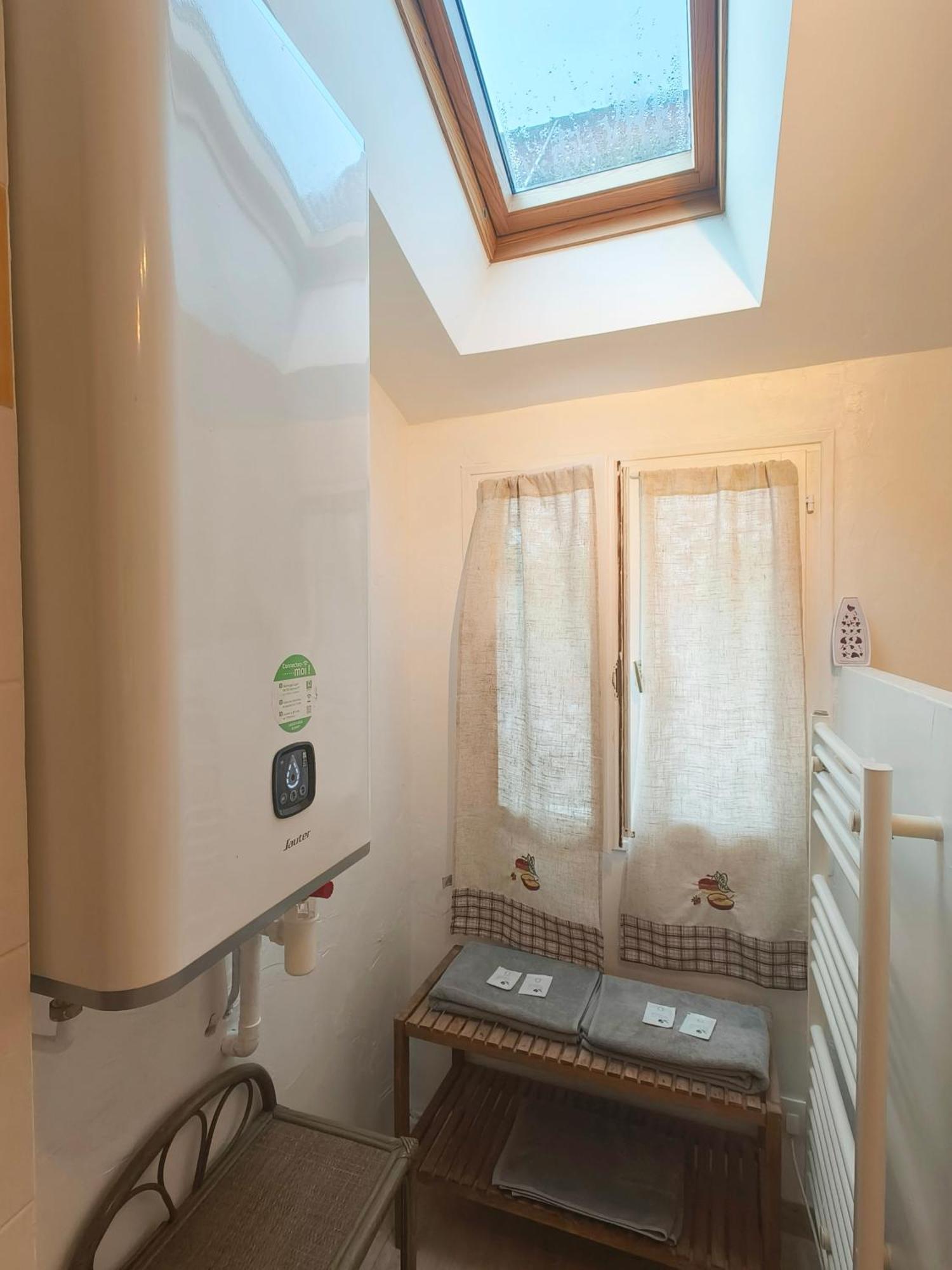 Le Coin Des Artistes Bed & Breakfast Giverny Ruang foto